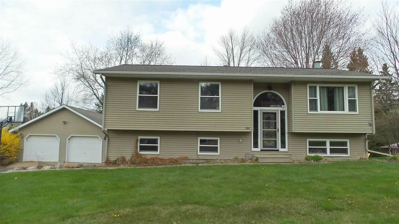 555 Pine Street - Photo 1
