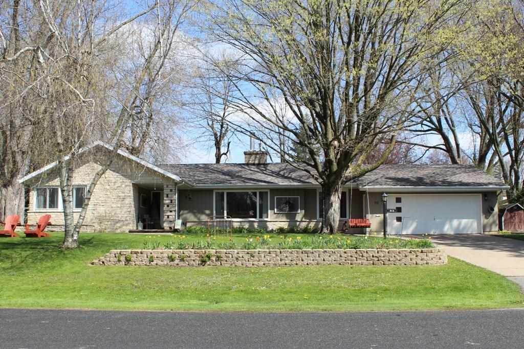 915 Martin Drive - Photo 1