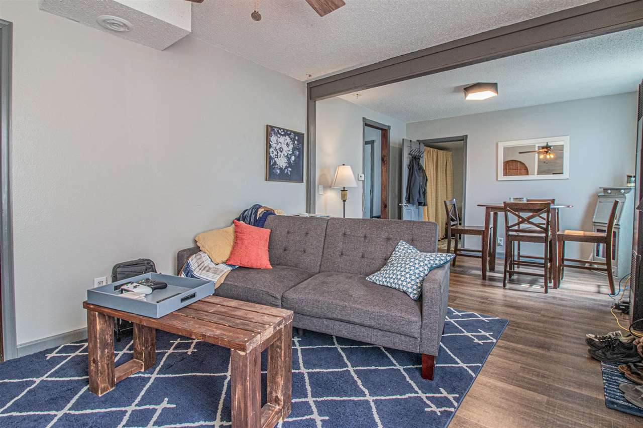 325 Glendale Avenue - Photo 1