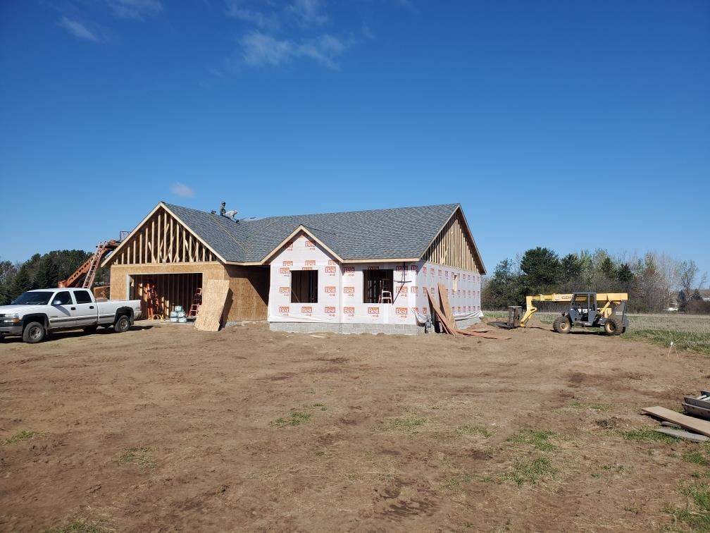 204744 Chickadee Lane - Photo 1