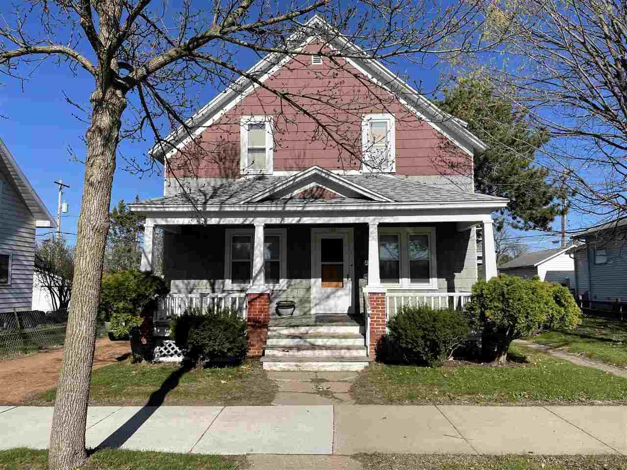 713 9TH AVENUE - Photo 1