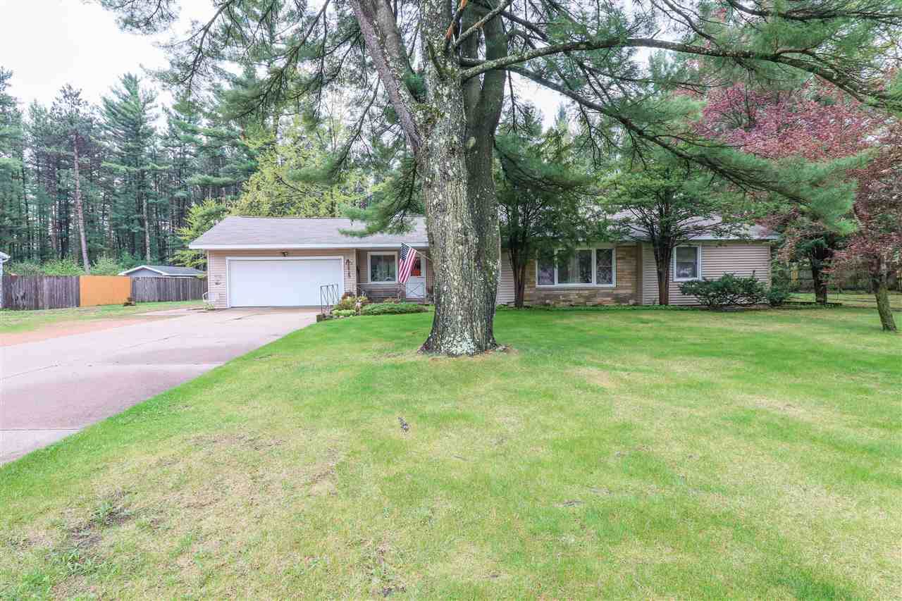 440 Woodland Drive - Photo 1