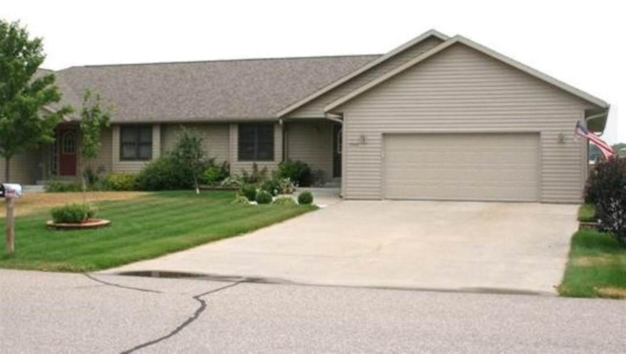 5745 Sandpiper Drive - Photo 1