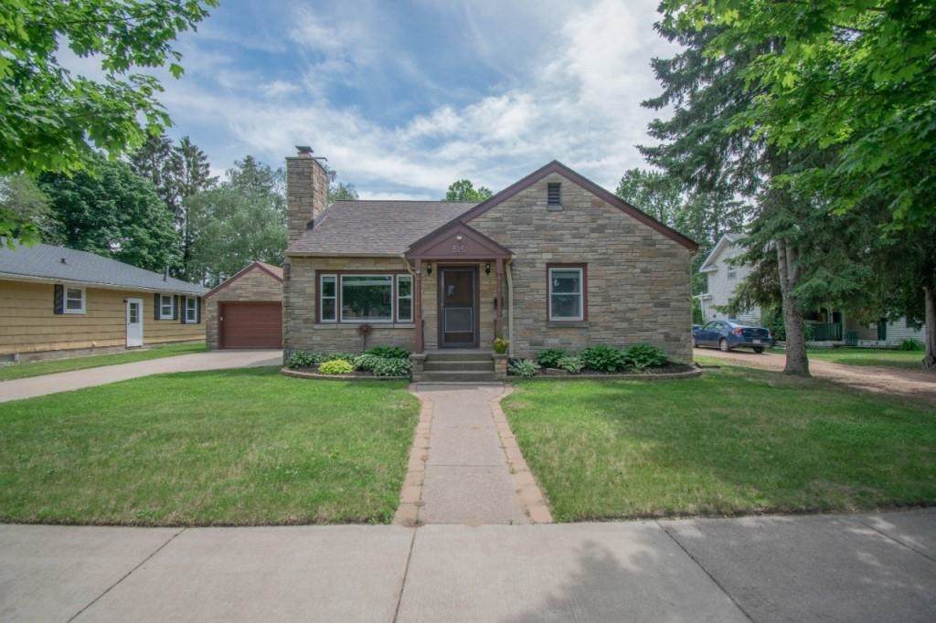 515 Broadway Avenue - Photo 1