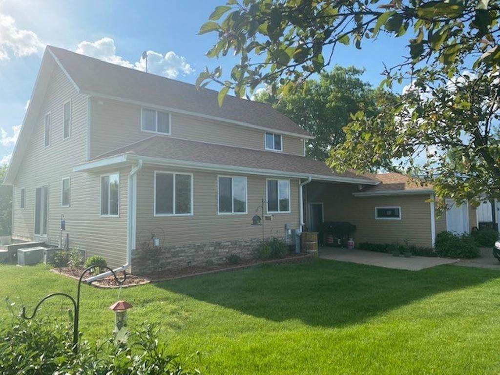 238260 Mitchell Lane - Photo 1
