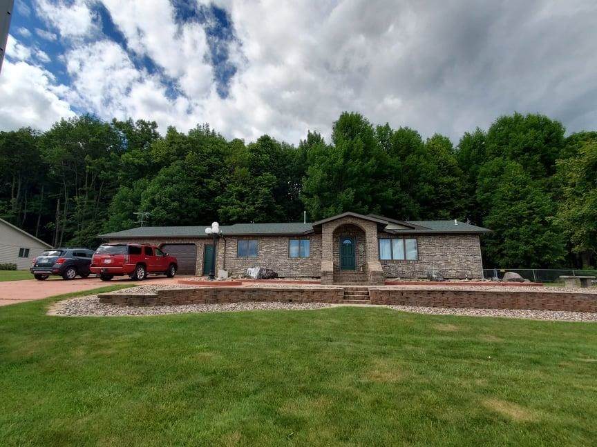 901 11TH STREET - Photo 1