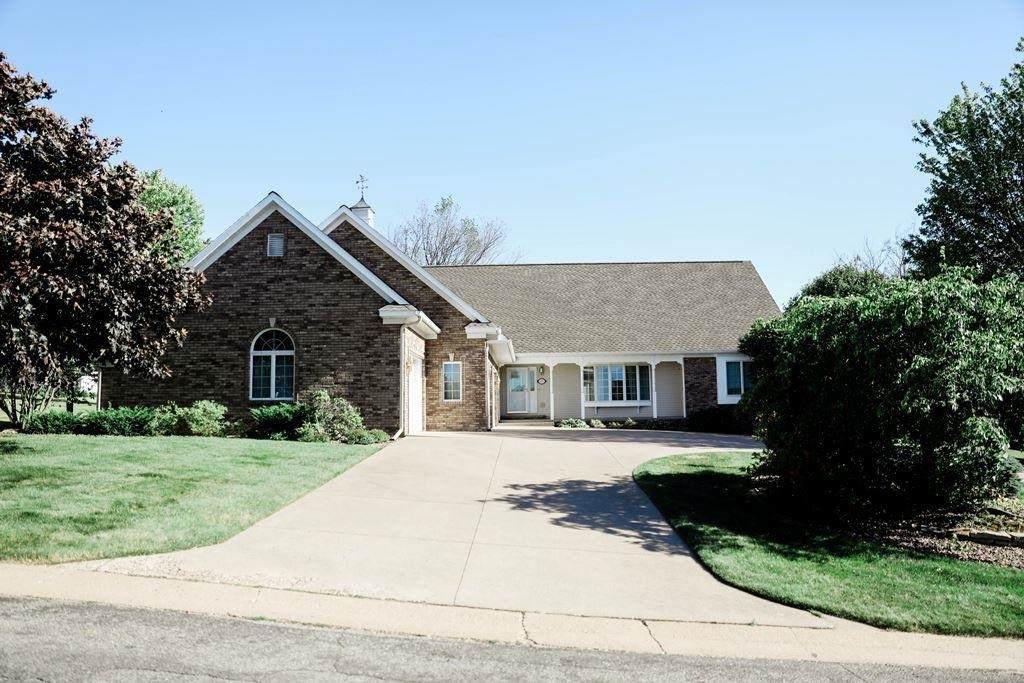 1107 8TH STREET - Photo 1