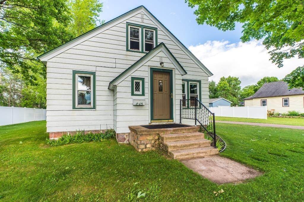 805 Ridgeland Avenue - Photo 1
