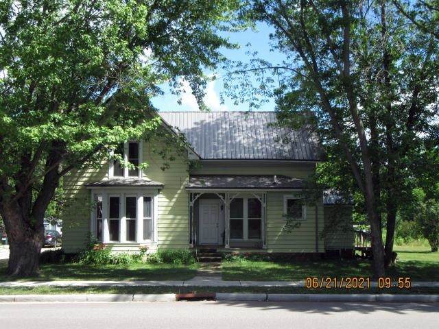 218 Lincoln Street - Photo 1