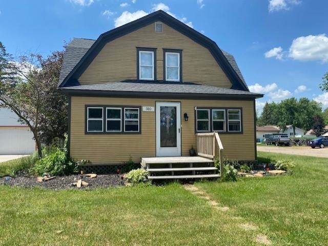 310 18TH AVENUE SOUTH - Photo 1