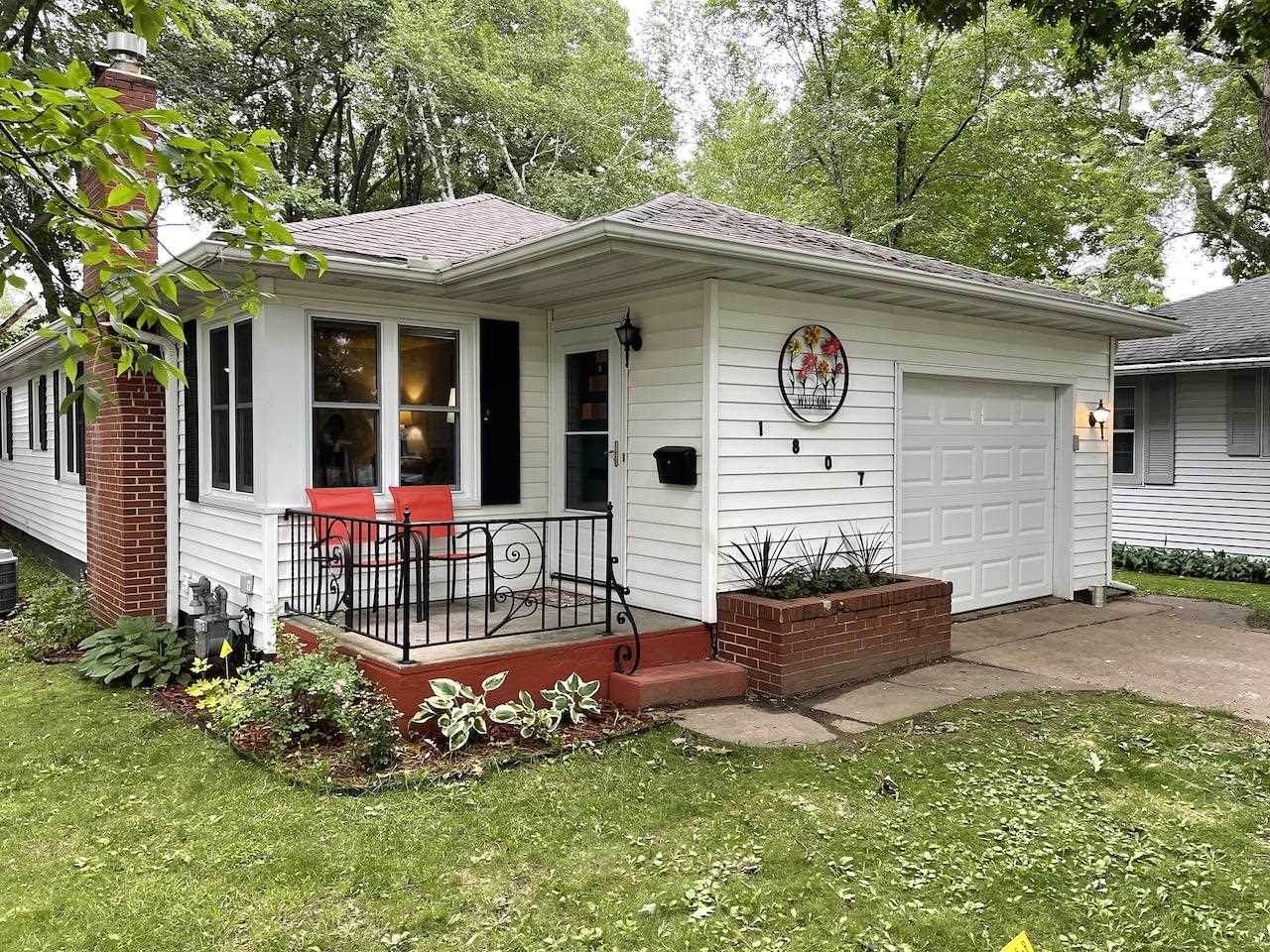 1807 Fleming Street - Photo 1