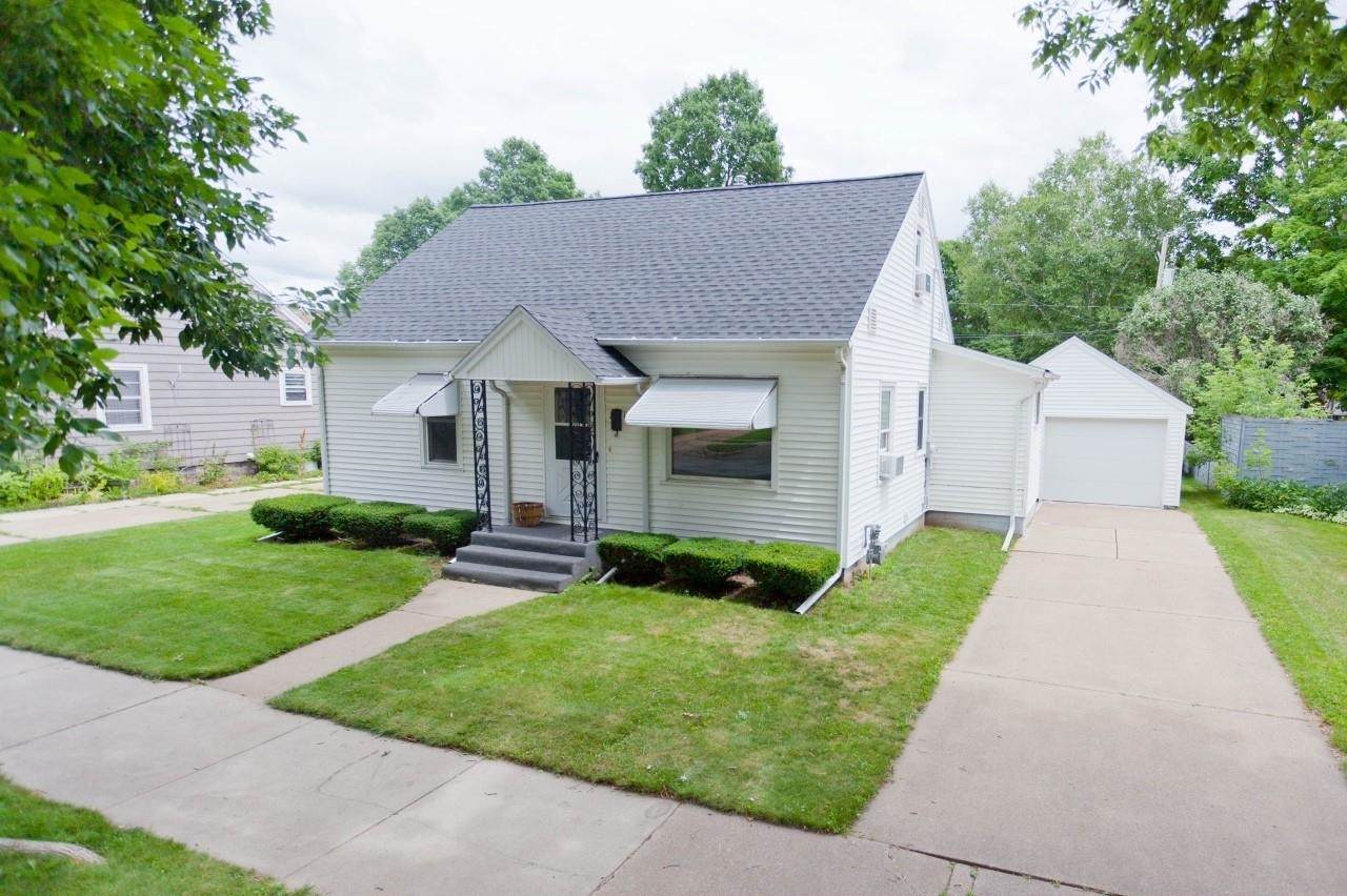 1119 8TH AVENUE - Photo 1