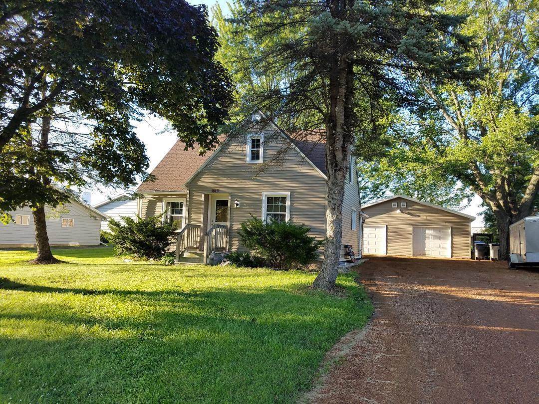 1613 4TH STREET - Photo 1