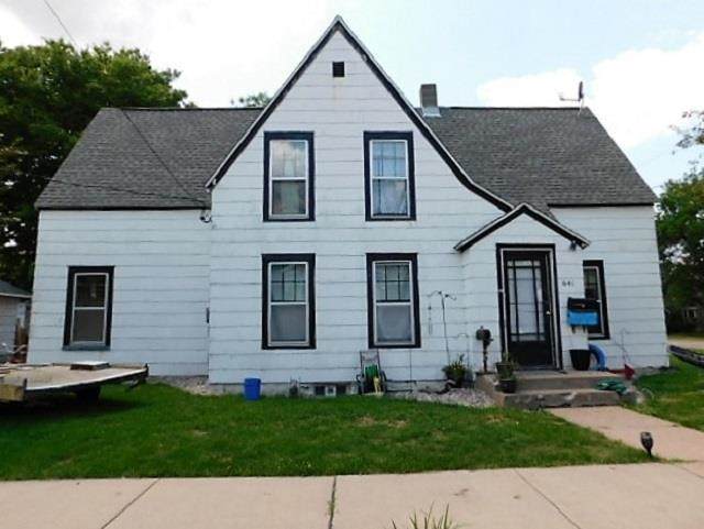 641 10TH STREET NORTH - Photo 1