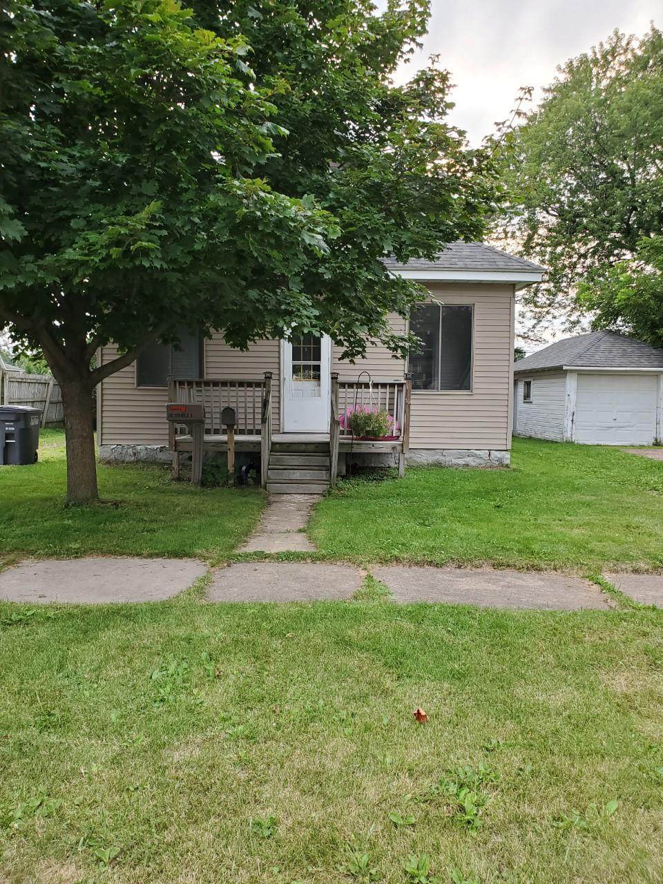 160 15TH AVENUE - Photo 1
