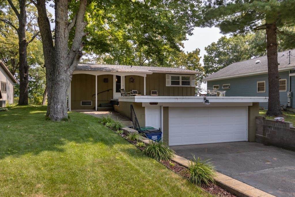 227457 Teal Avenue - Photo 1