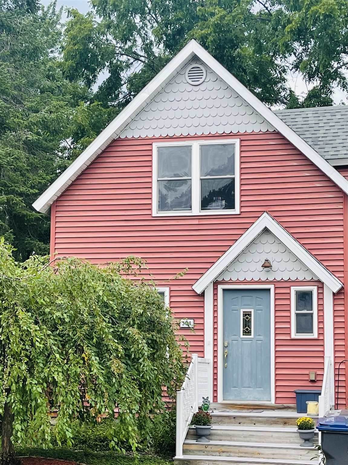 304 Cedar Avenue - Photo 1