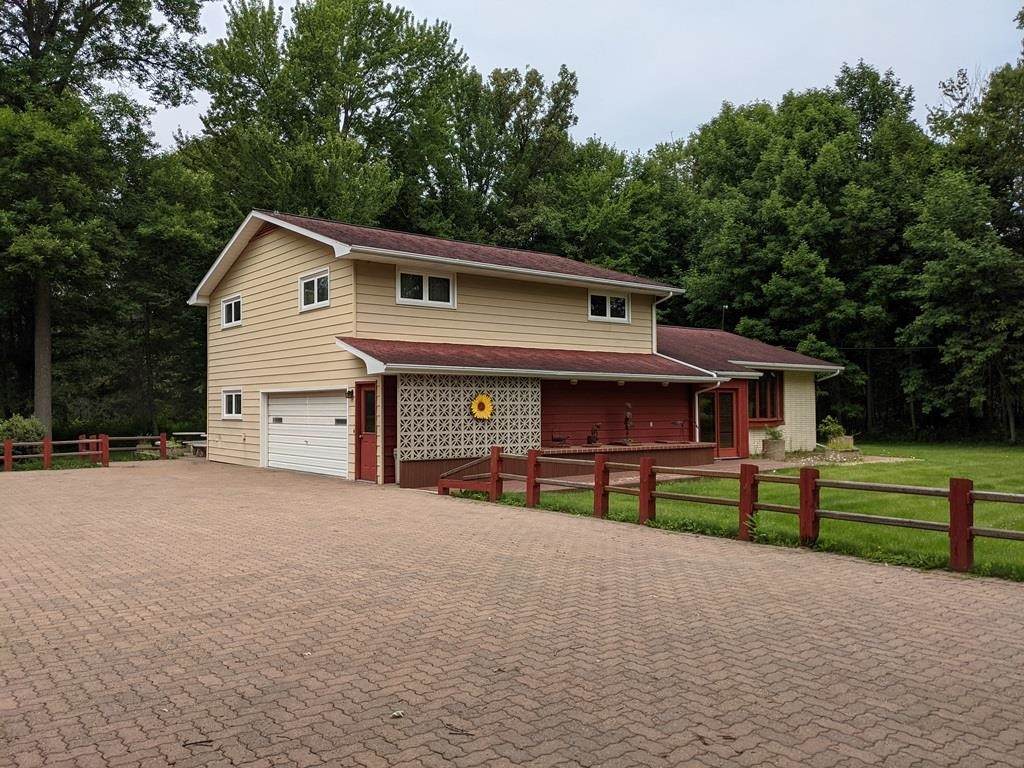 10841 Cameron Lane - Photo 1