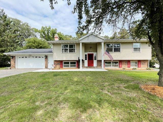 915 5TH STREET - Photo 1