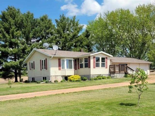 228141 Maplenut Road - Photo 1
