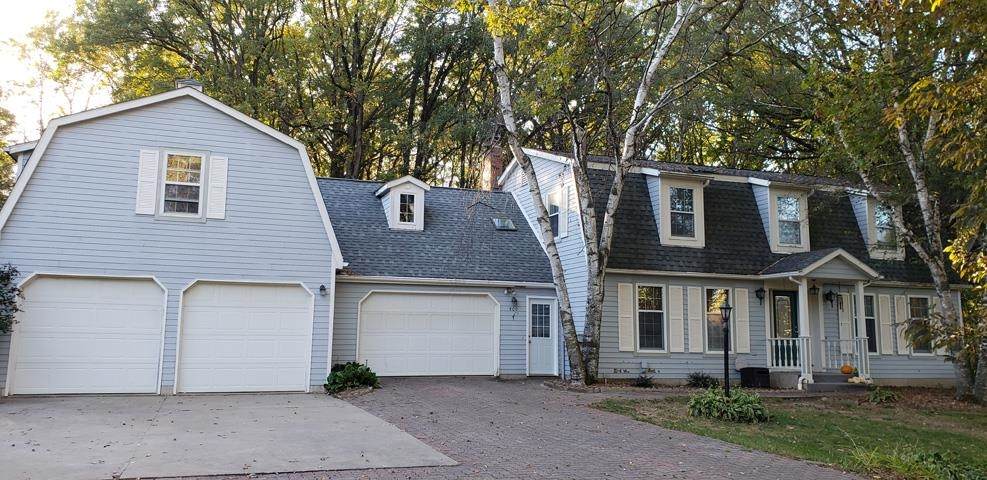 400 Meadow Lane - Photo 1