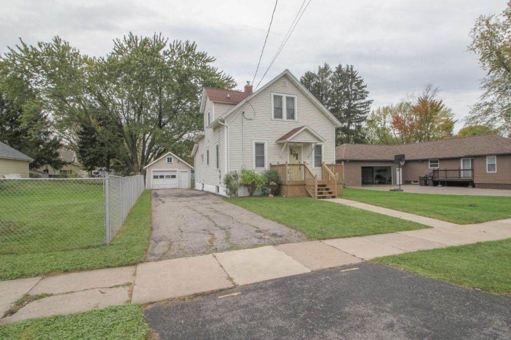 204 Hinman Avenue - Photo 1
