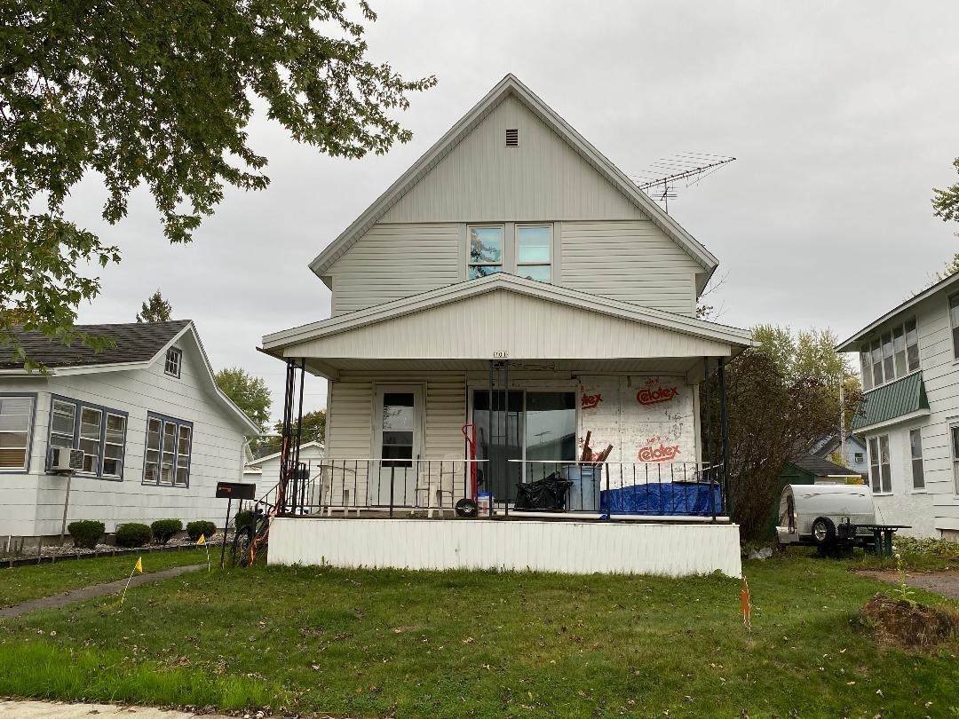 701 Cedar Avenue - Photo 1