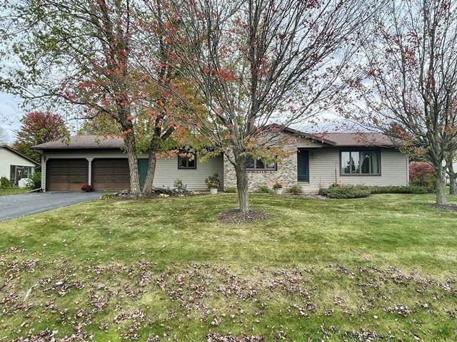 301 Larch Avenue - Photo 1