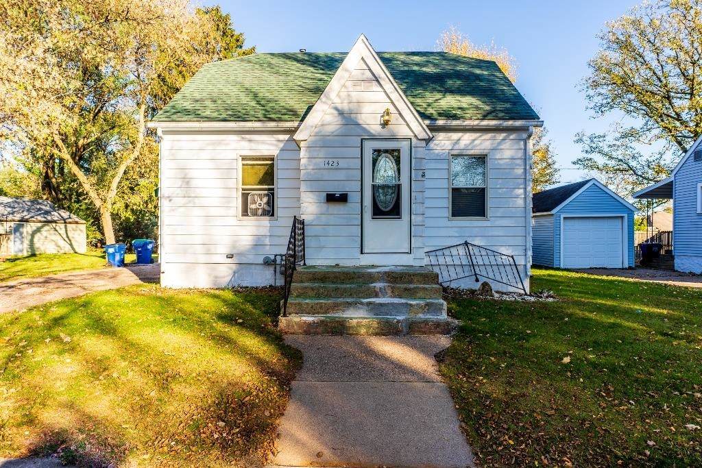 1423 Emter Street - Photo 1