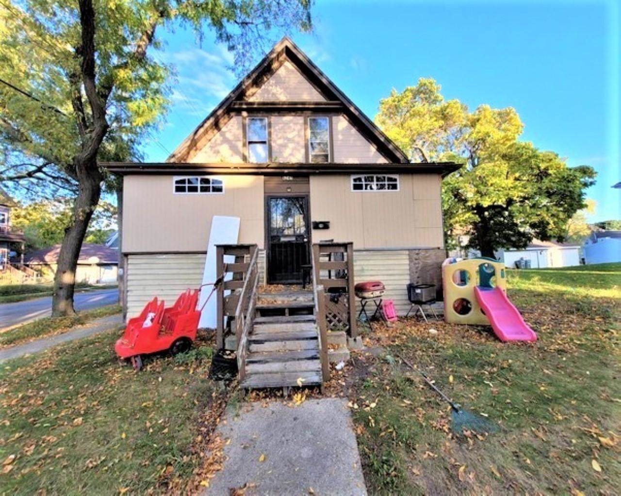 2476 9TH STREET - Photo 1