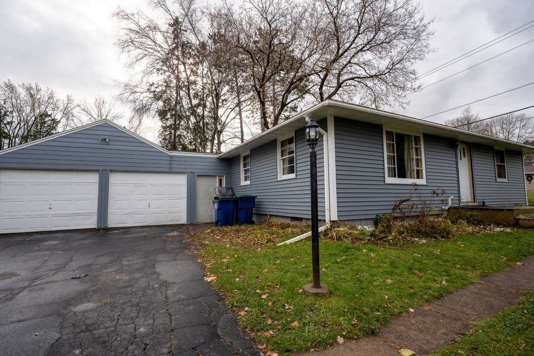 1419 Arlington Lane - Photo 1