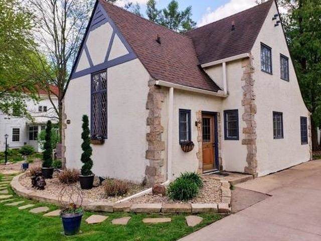906 5TH STREET - Photo 1