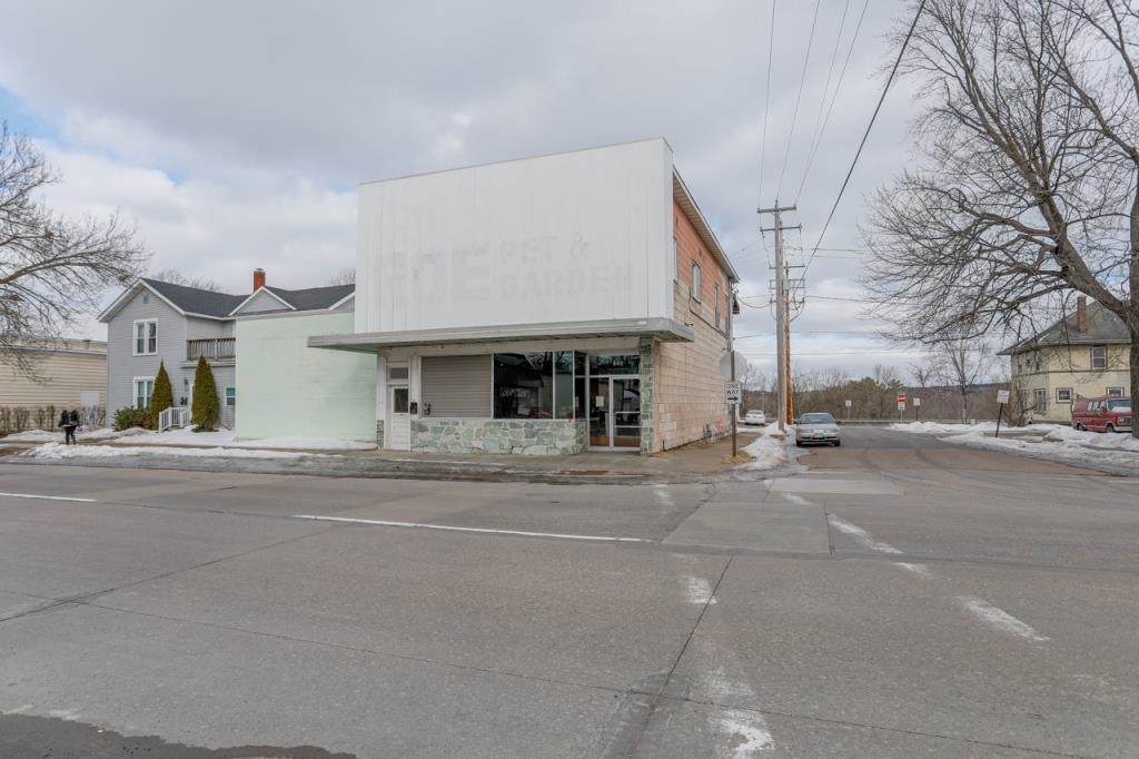 643 3RD AVENUE - Photo 1