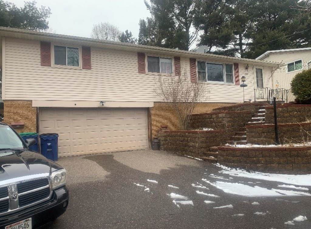 1310 Greenhill Drive - Photo 1