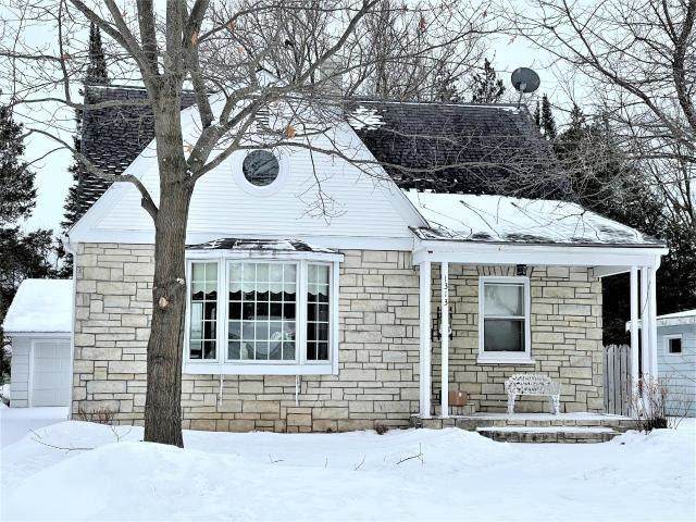 1313 4TH AVENUE - Photo 1