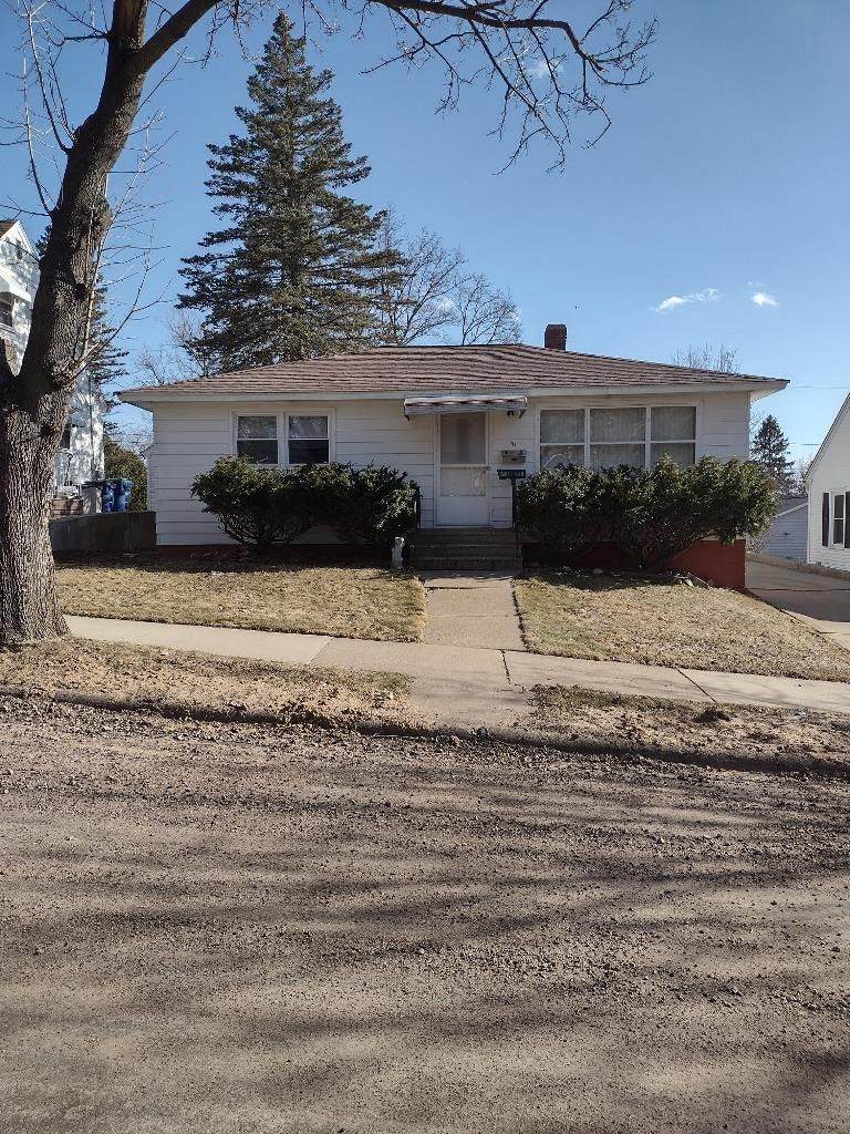 717 Turner Street - Photo 1