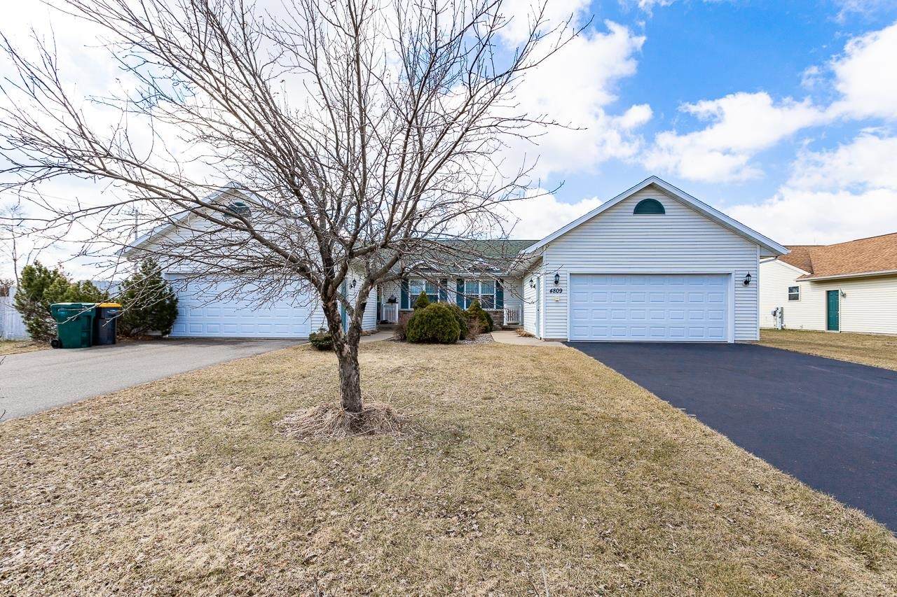 4809 Holly Avenue - Photo 1