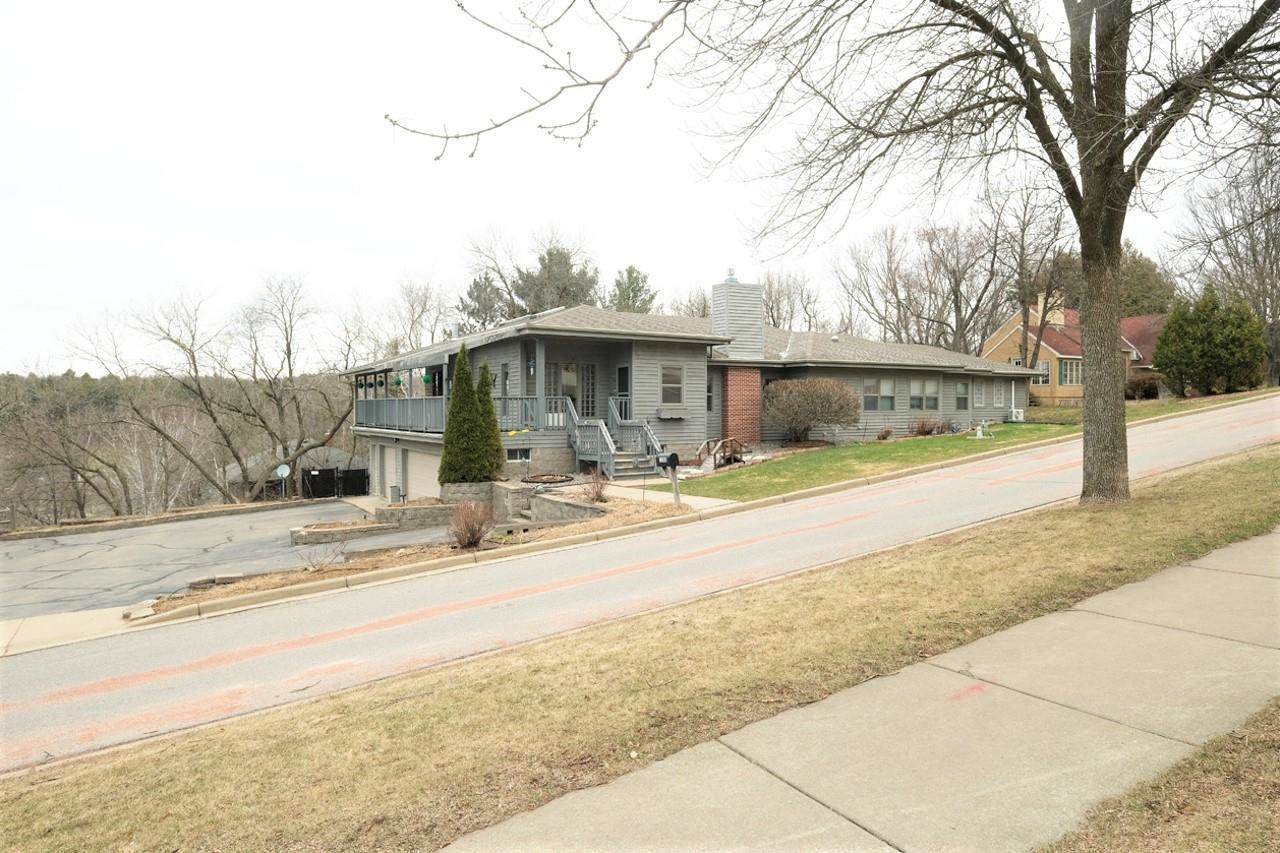 1208 Highland Park Boulevard - Photo 1