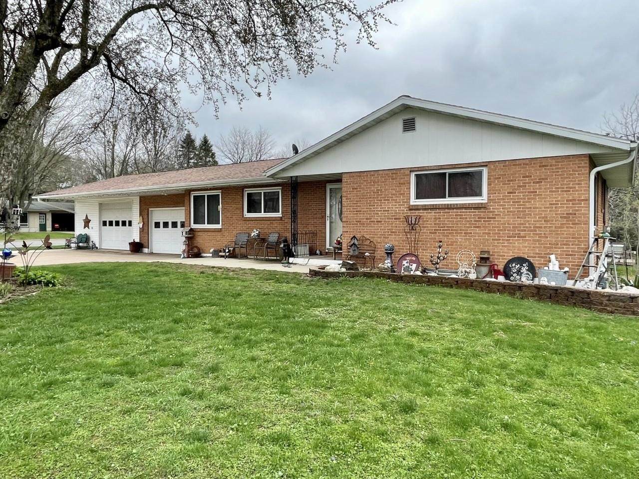 602 2ND STREET - Photo 1