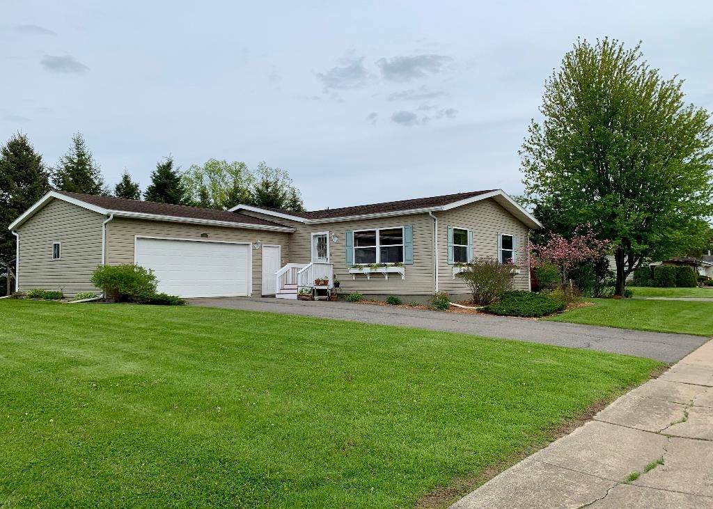 209 Linden Avenue - Photo 1