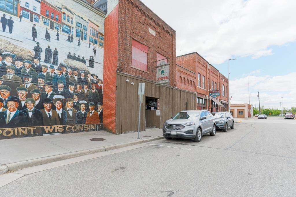 1331 Second Street - Photo 1
