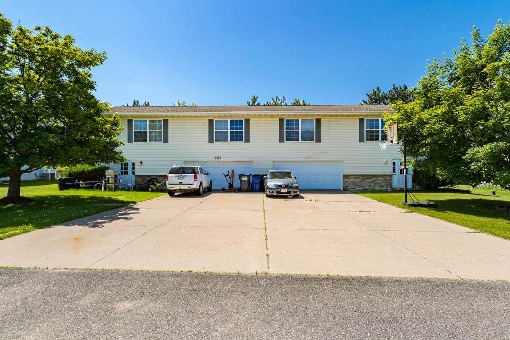 407-409 Gaylee Avenue - Photo 1