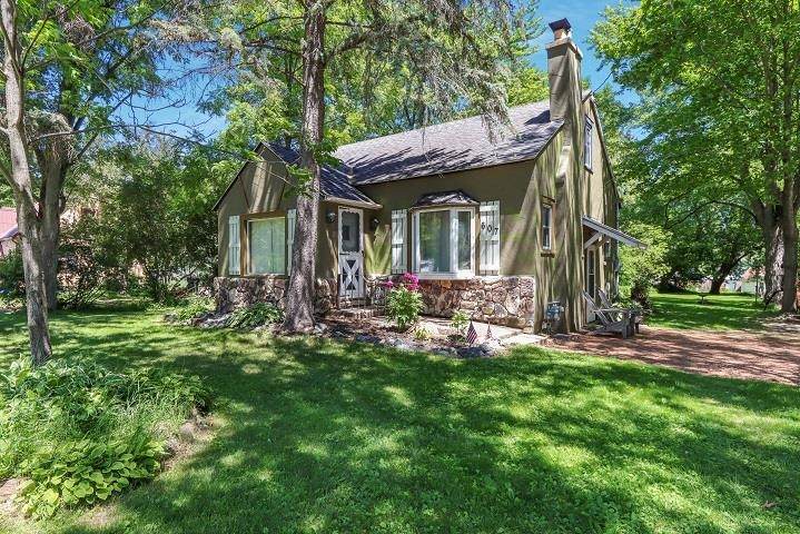 607 Walnut Avenue - Photo 1
