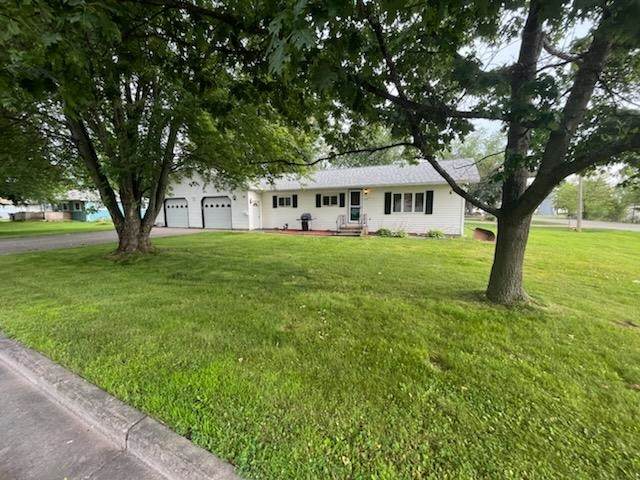 108 Lincoln Street - Photo 1