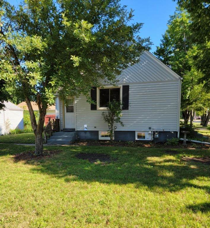 270 20TH AVENUE - Photo 1