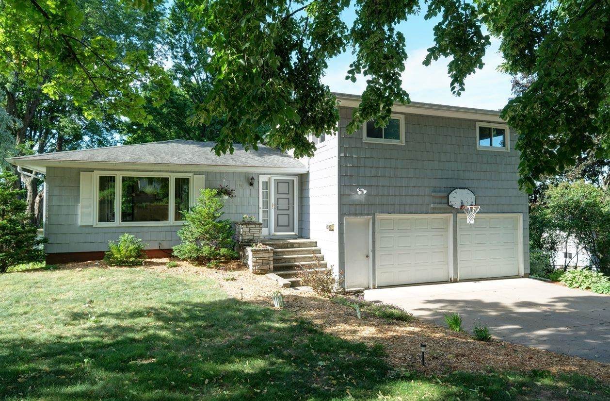 1311 Greenhill Drive - Photo 1