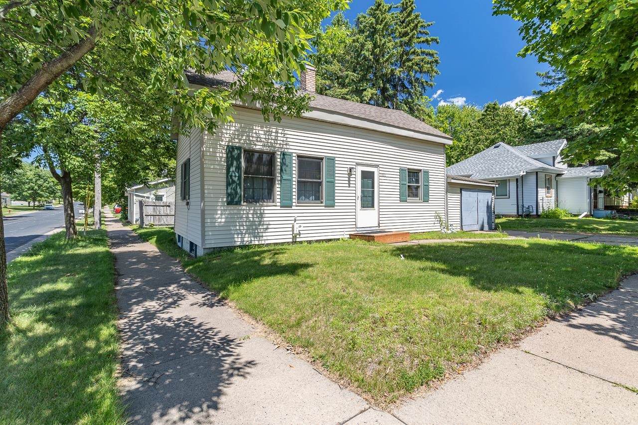 1002 Monroe Street - Photo 1