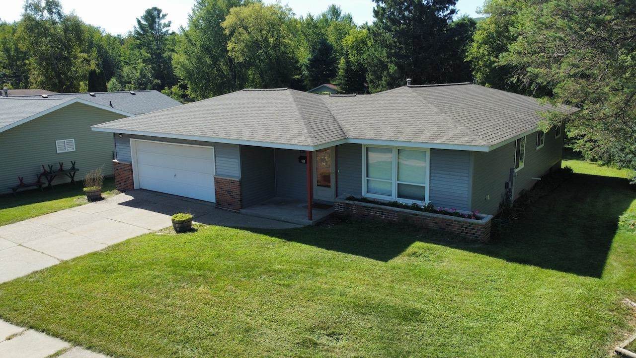 610 South Line Road - Photo 1