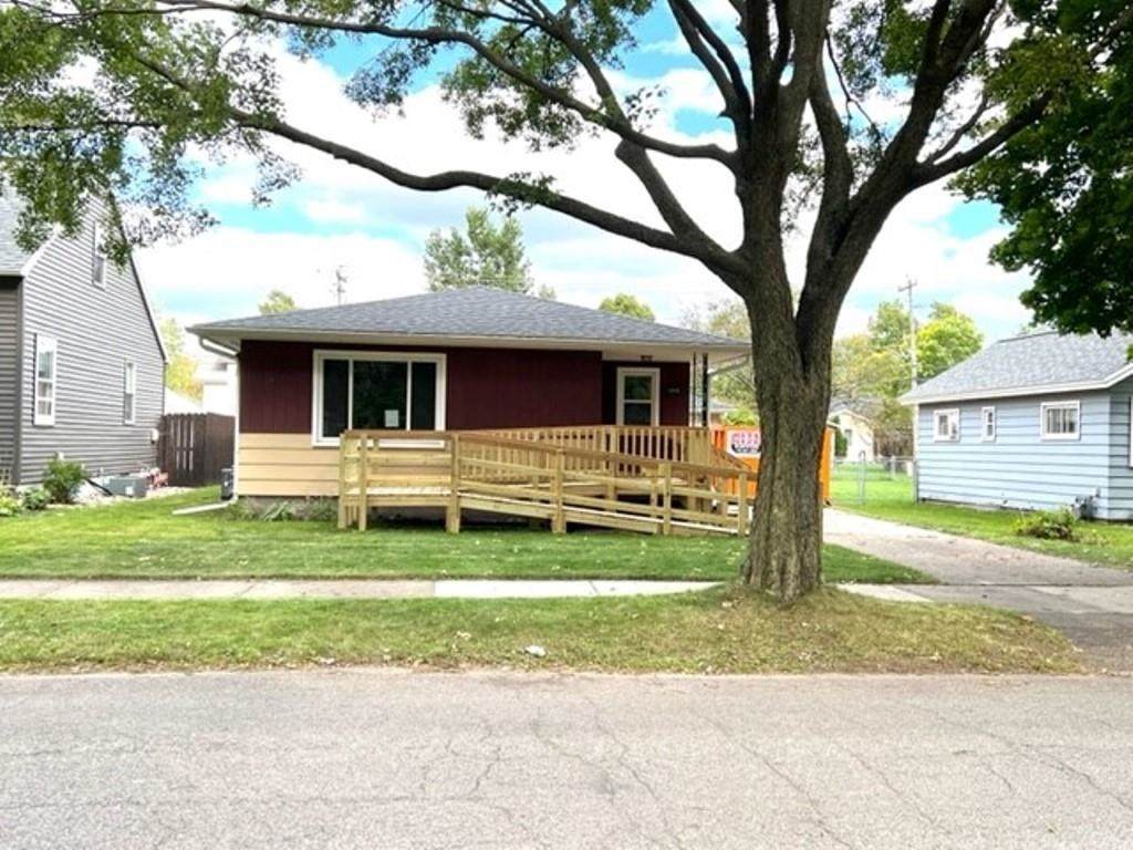 1215 12TH AVENUE - Photo 1