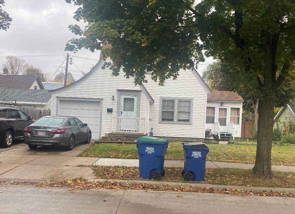1809 5TH STREET - Photo 1
